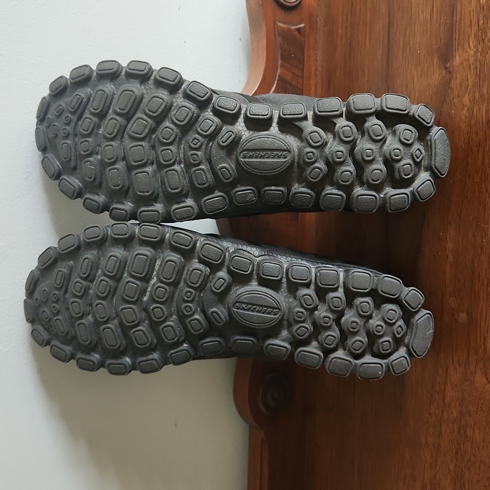 Sketchers, Sz 6.5, Textile Upper, Balance Man Made Material, Black, Hardly Worn - Picture 4 of 9